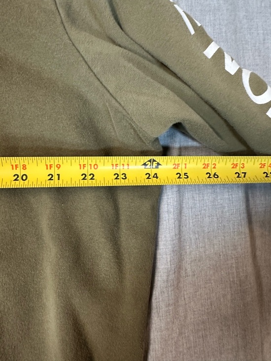 The North Face Men’s Olive Green Bear Logo Pullover Hoodie - Picture 4 of 10